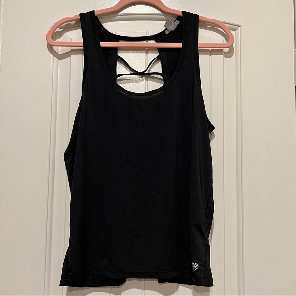 Active wear top by Forever 21 size M